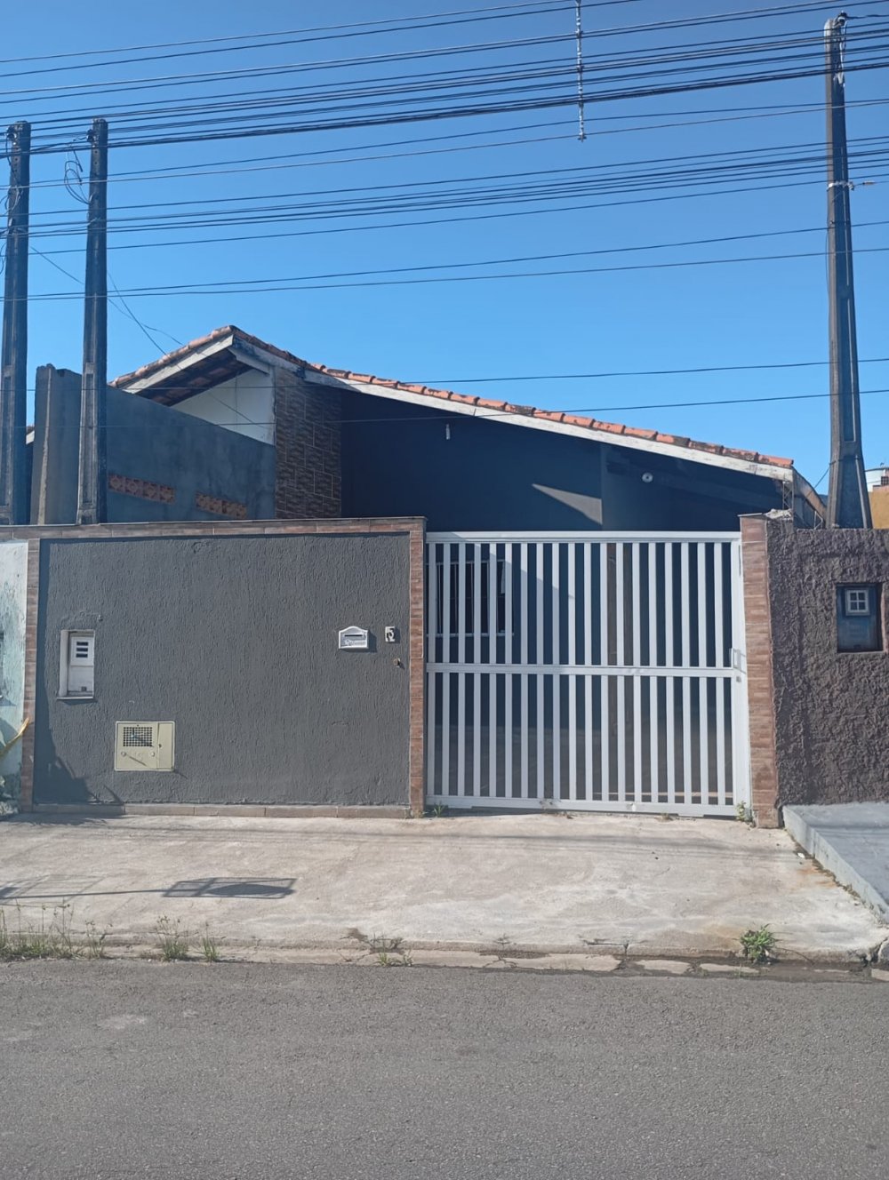 Casa Geminada - Venda - Estncia dos Eucaliptos - Perube - SP